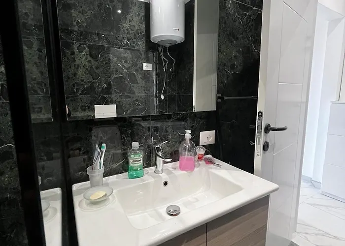 Iris Apartamento Golem (Tirana)