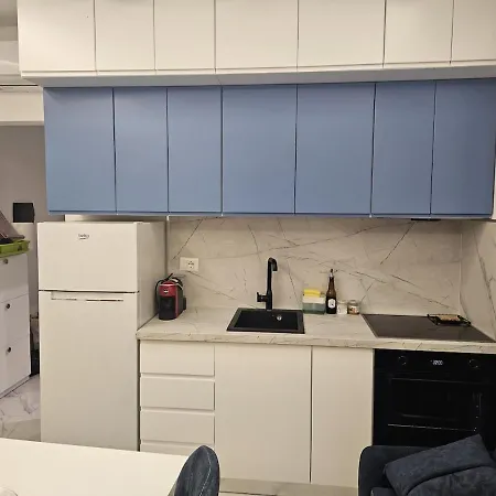 Iris Apartment