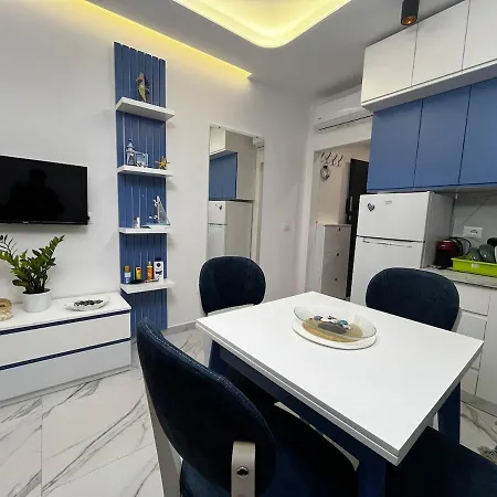Iris Apartment